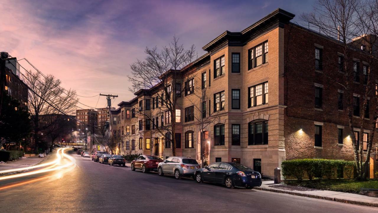 A Stylish Stay W/ A Queen Bed, Heated Floors.. #26 Brookline Dış mekan fotoğraf